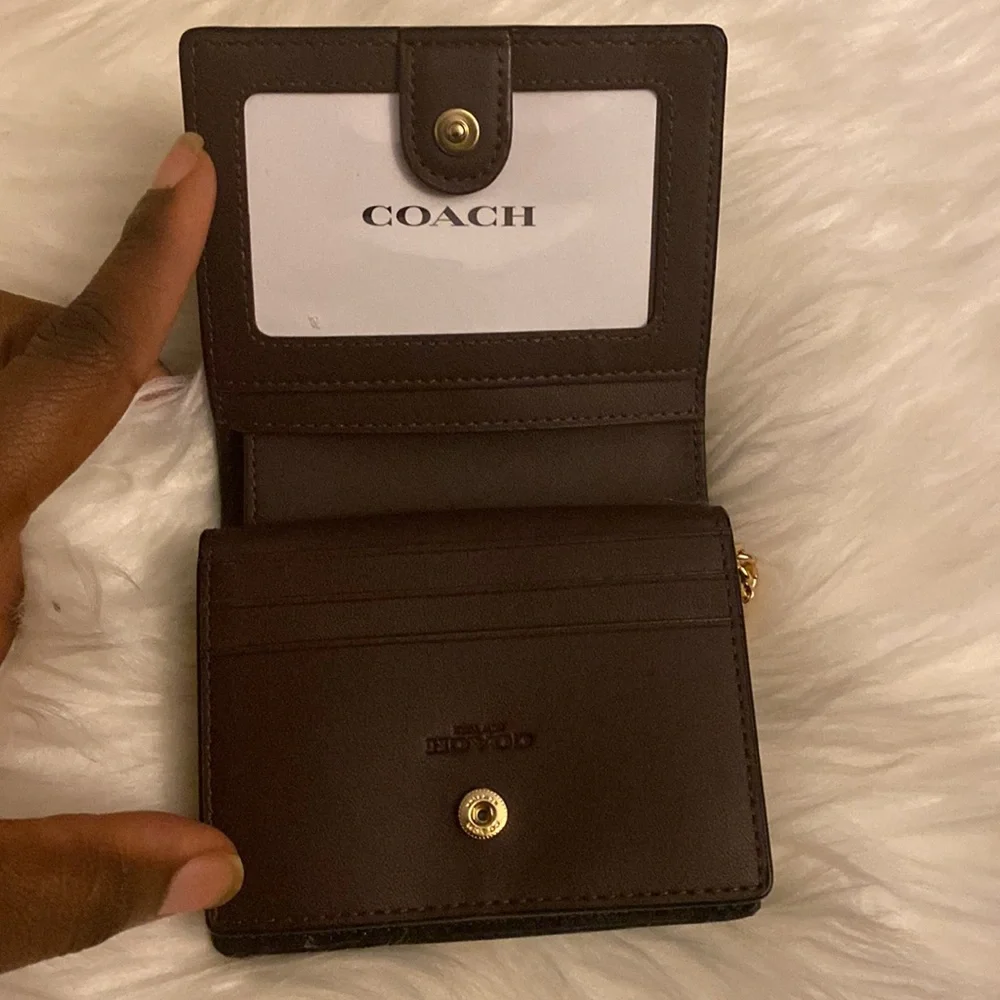 Coach Snap Wallet - Picture 4 of 7